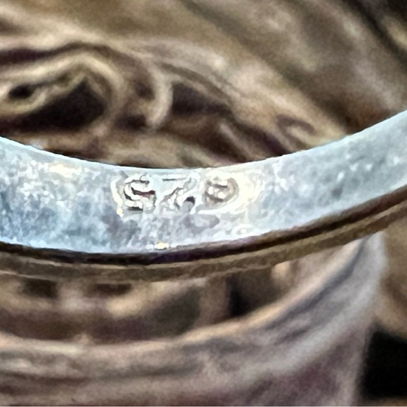 Unisex, Artisan Vintage Ring 925 Sterling Silver Dainty  Band Dotted 7.5 - Picture 2 of 9